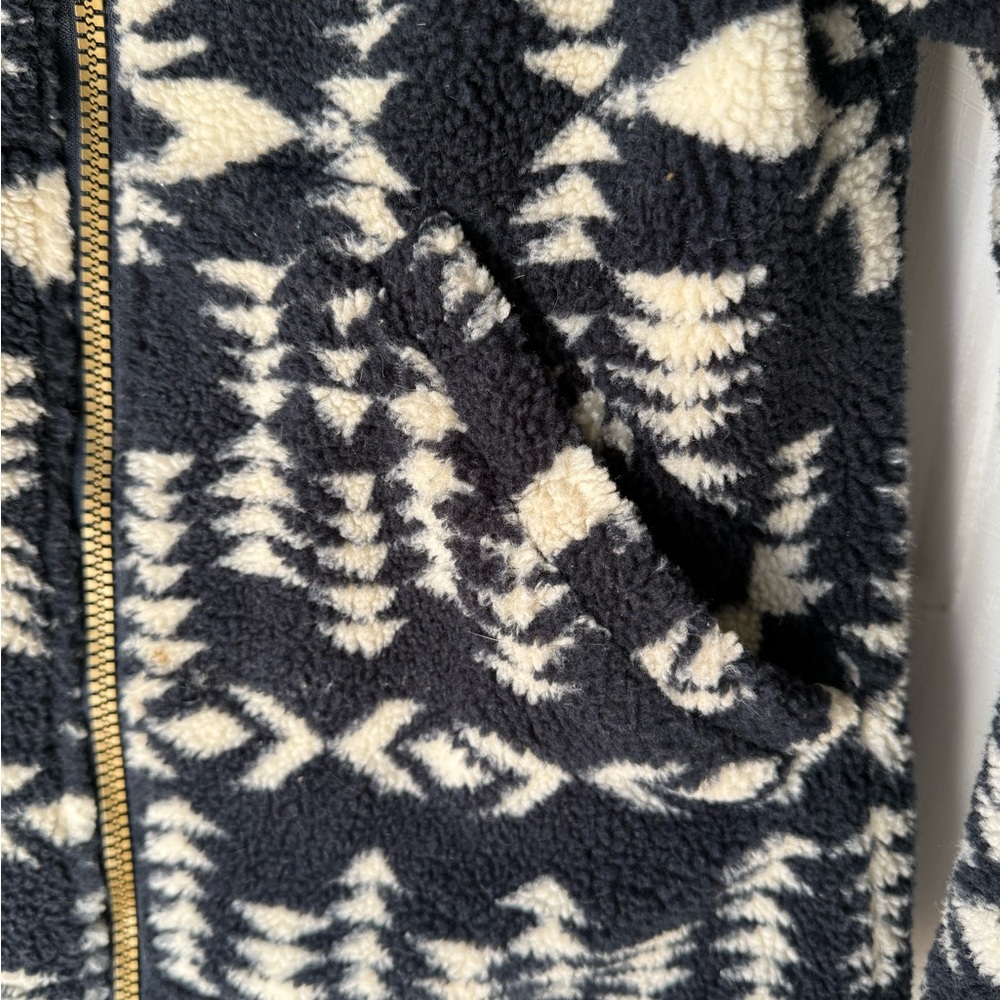 Women's Navy and White Patterned Pendleton Jacket - image 4
